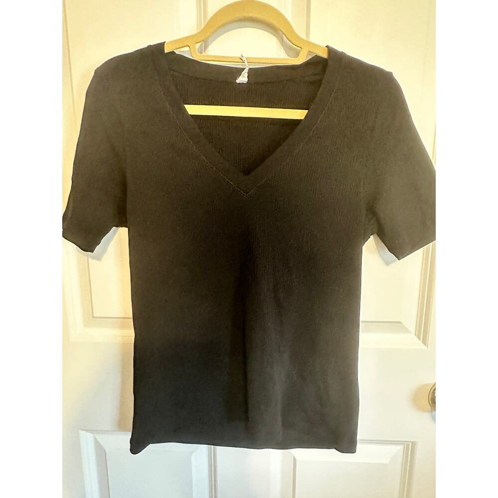 Athleta Women's Short-Sleeved Ribbed V-Neck Seamless Tee Large